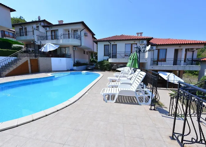 Къща за гости Aspen Приморско